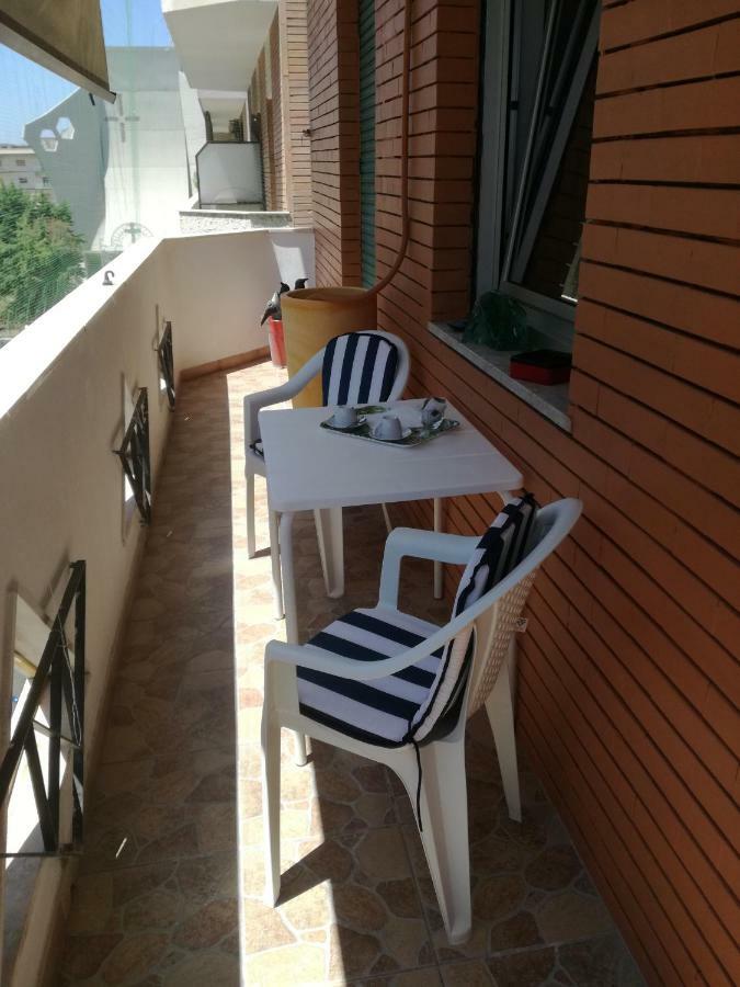 1964 Appartement Bari Buitenkant foto