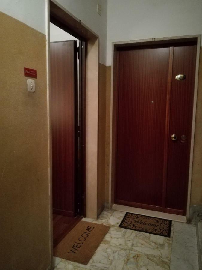 1964 Appartement Bari Buitenkant foto